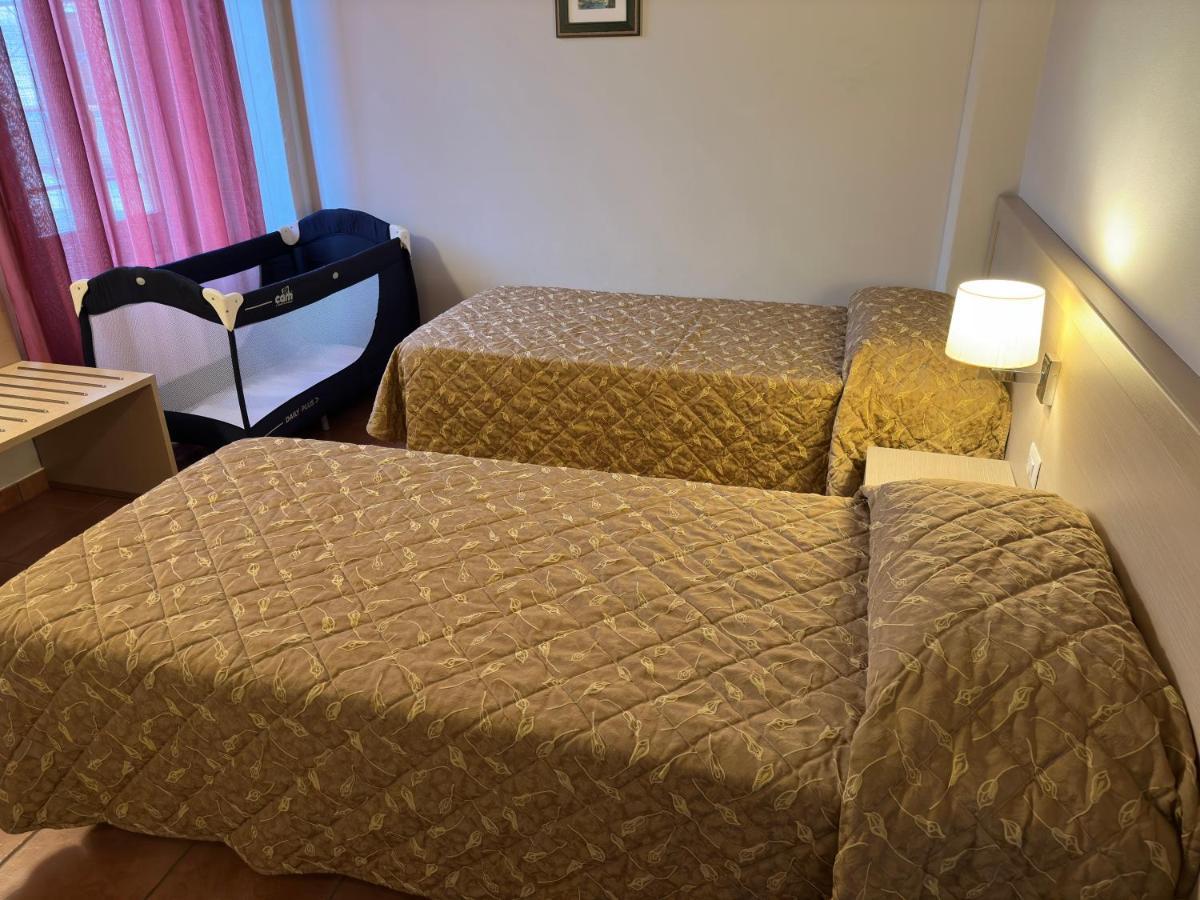 Domus San Bernardino Bed & Breakfast เวโรนา ภายนอก รูปภาพ