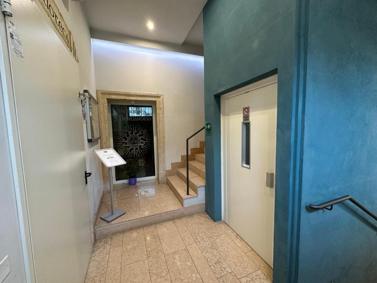 Domus San Bernardino Bed & Breakfast เวโรนา ภายนอก รูปภาพ
